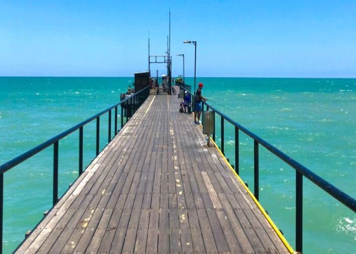 Empresa Hocol reitera inversión para la remodelación del muelle turístico de Riohacha