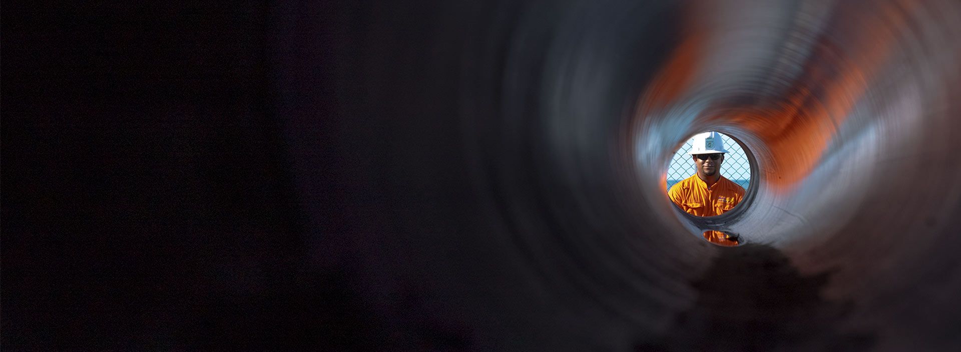 Eduardo Ramos: el que cambia las mangueras marinas