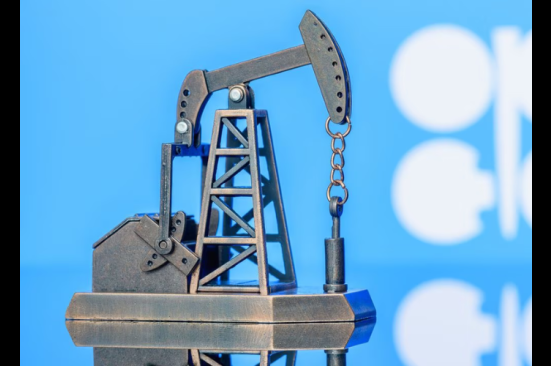 Precios del petróleo terminaron la semana con ganancias, mientras EE. UU. se acerca a un acuerdo de deuda